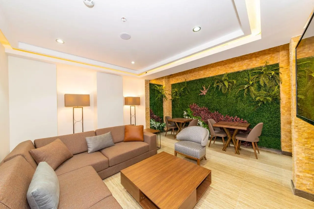 38 Hotel Istanbul 4*,